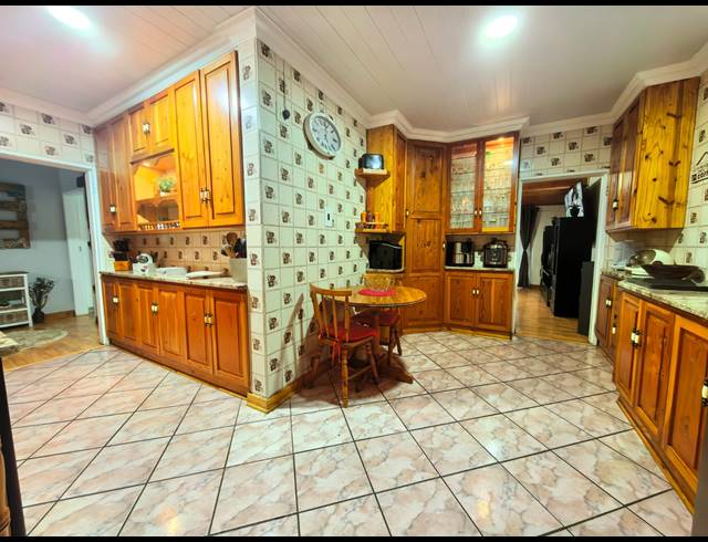 3 BEDROOM HOUSE FOR SALE IN SASOLBURG EXT 12